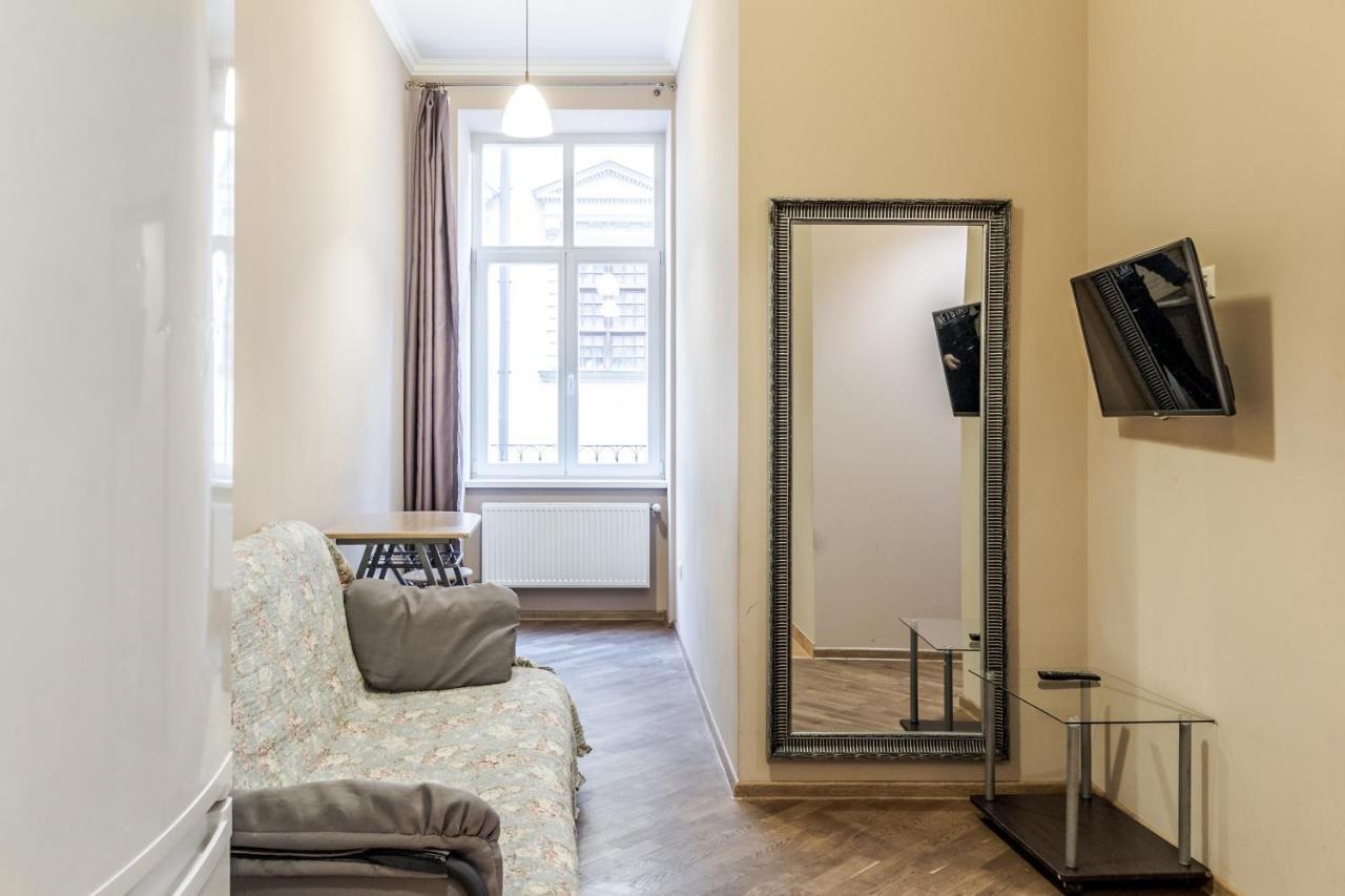 Apartment On Stavropihiiska Street 2 Лвив Екстериор снимка