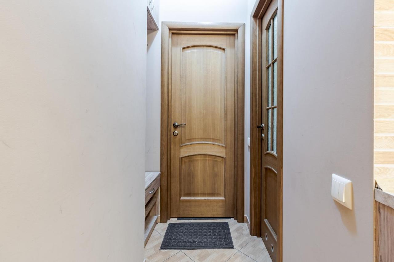 Apartment On Stavropihiiska Street 2 Лвив Екстериор снимка